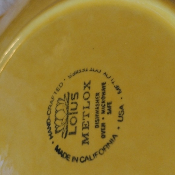 Lotus Metlox Potteries Poppytrail Hand-Crafted California Plate - Picture 3 of 3